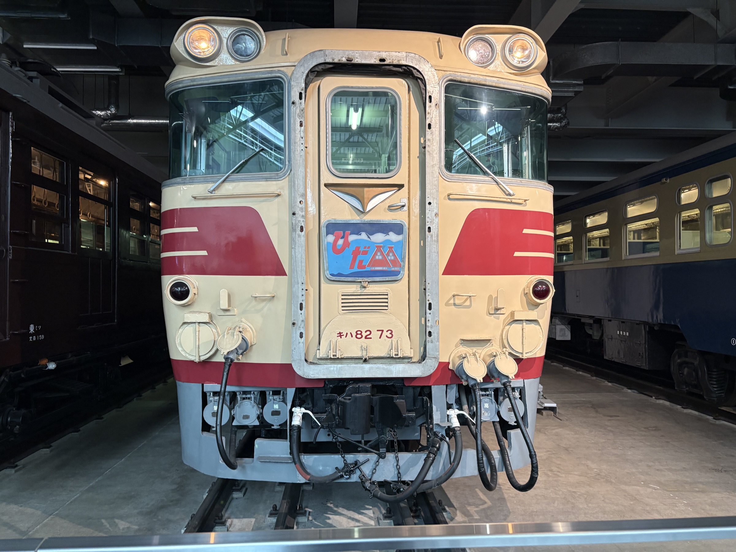 Gallery photo captured on May 22, 2025.